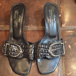 Donald pliner sandals w kitten heel